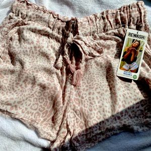 NWT juniors shorts